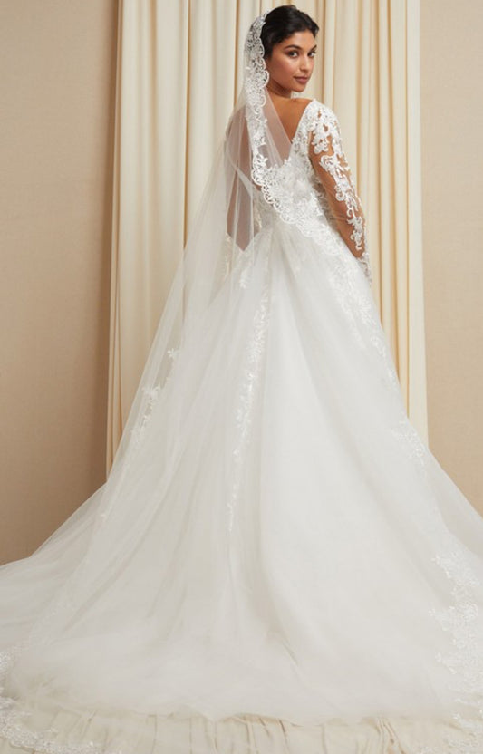 Floor-Length Bridal Veil